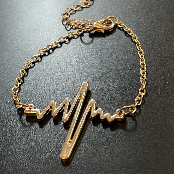 Gold Plated Heartbeat Chain Bracelet New - Picture 1 of 6